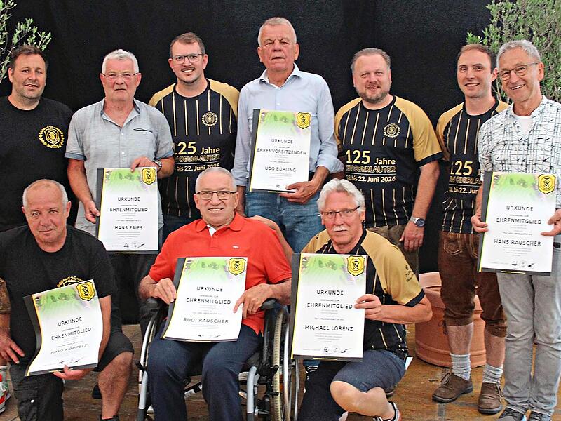 Für ihre langjährigen Verdienste um den TSV Oberlauter wurden diese Mitglieder ausgezeichnet. Für ihre langjährigen Verdienste um den TSV Oberlauter wurden diese Mitglieder ausgezeichnet.