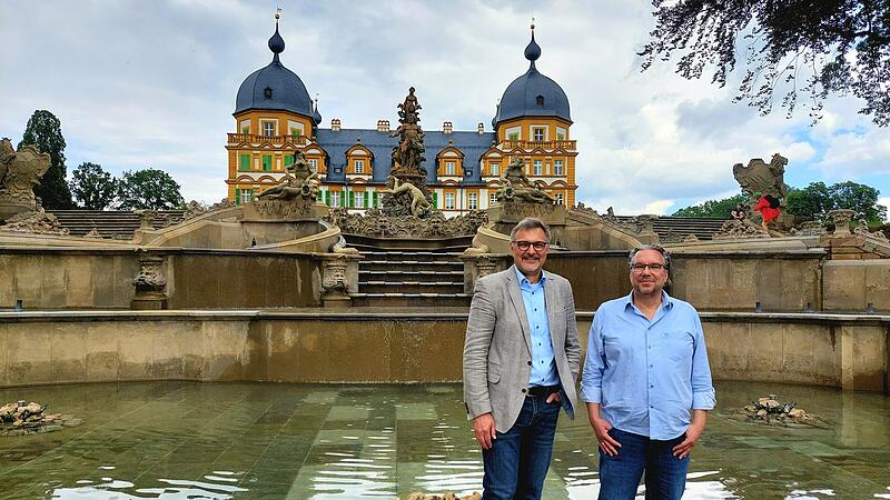 Schloss Seehof Memmelsdorf: Jürgen Bauer (links), Baudirektor von der Bayerischen Schlösserverwaltung und Wolfgang Kolb vom staatlichen Bauamt Bamberg Jürgen Bauer (links), Baudirektor von der Bayerischen Schlösserverwaltung und Wolfgang Kolb vom staatlichen Bauamt Bamberg haben sich gemeinsam mit einem Team aus Fachleuten um die Sanierung von Schloss Seehof in Memmelsdorf gekümmert.