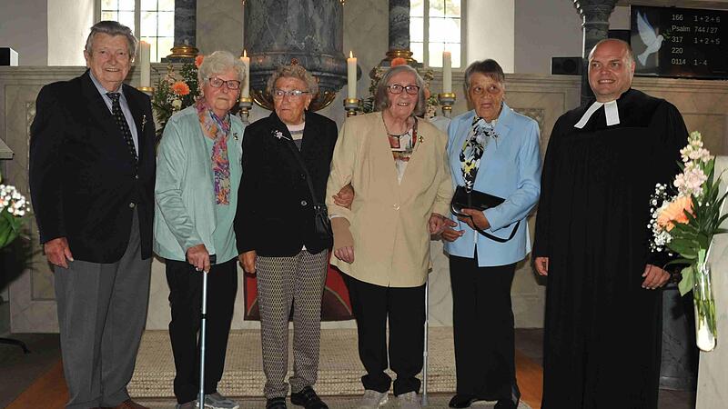 Gnaden- und Engel-Konfirmation in Tettau.Konfirmation im Kreis Kronach