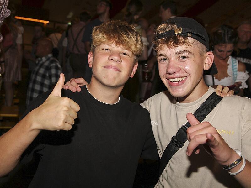 Gute Stimmung beim ersten Bierfestsonntag