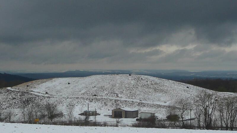 Die Fl&auml;che der ehemaligen M&uuml;lldeponie in Oberlangheim f&uuml;r Photovoltaik und Wasserstofferzeugung zu nutzen &ndash; ein Beitrag zum Klimaschutz, den sich der Landkreis Lichtenfels vorgenommen hat.