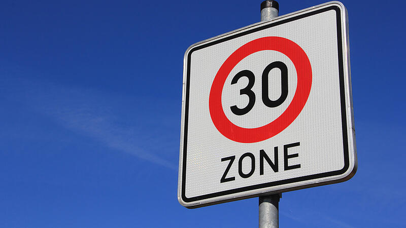 Die Coburger FDP ist gegen eine Ausweitung von Tempo-30-Zonen.
