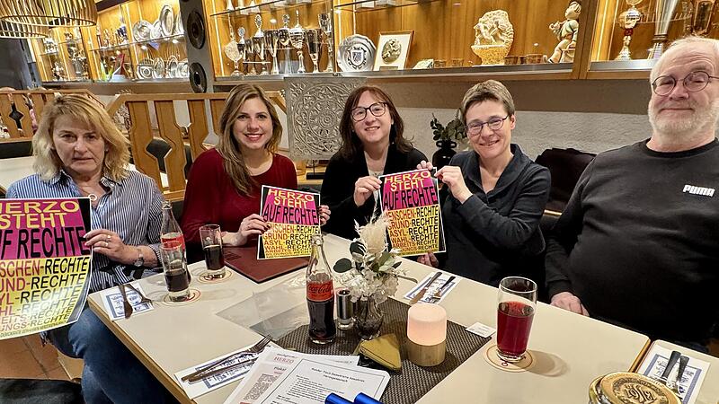 Das Organisationsteam der Menschenkette (von links): Ursula Haslauer, Claudia Belzer, Birgit Schaufler, Ursula Novotny und Siggi Steidl