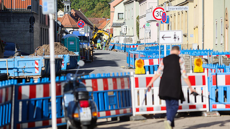 Die Gaustadter Hauptstra&szlig;e ist aktuell wegen Tiefbauarbeiten voll gesperrt.