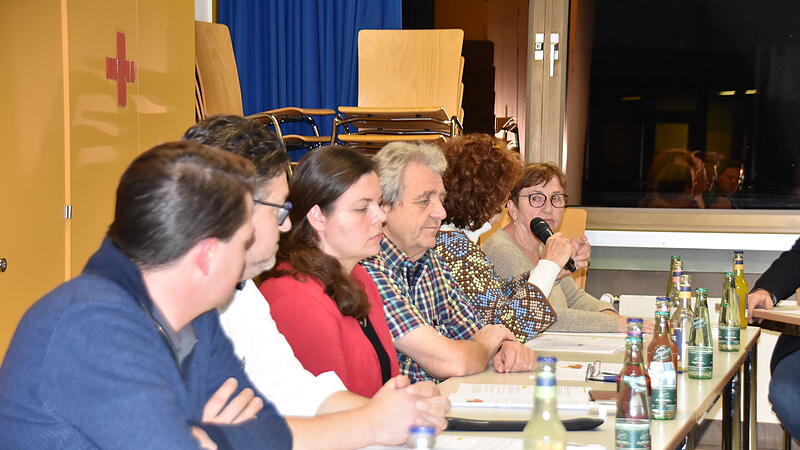 Die Vertreter der Veitlahmer Vereine tauschten sich am Montagabend mit den Mainleuser Gemeinder&auml;ten aus.