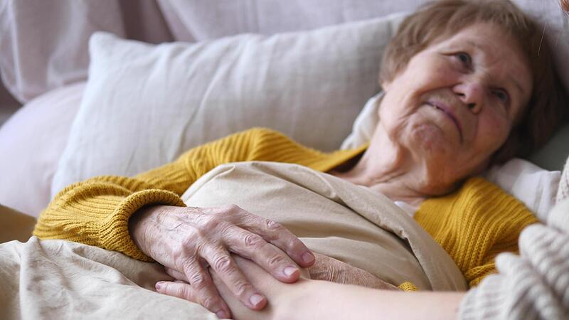 Claus Fussek fordert mehr Priorit&auml;t f&uuml;r das Thema Pflegebed&uuml;rftigkeit.