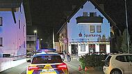 Der Geldautomat war in einem bewohnten Haus untergebracht.Ralf Hettler, dpa Der Geldautomat war in einem bewohnten Haus untergebracht.Ralf Hettler, dpa