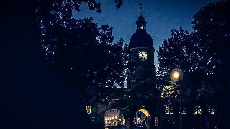 Manche Gemeinden sparen schon an der Straßenbeleuchtung. In Coburg ist das nicht so einfach, sagt Oberbürgermeister Dominik Sauerteig (SPD). Manche Gemeinden sparen schon an der Straßenbeleuchtung. In Coburg ist das nicht so einfach, sagt Oberbürgermeister Dominik Sauerteig (SPD).