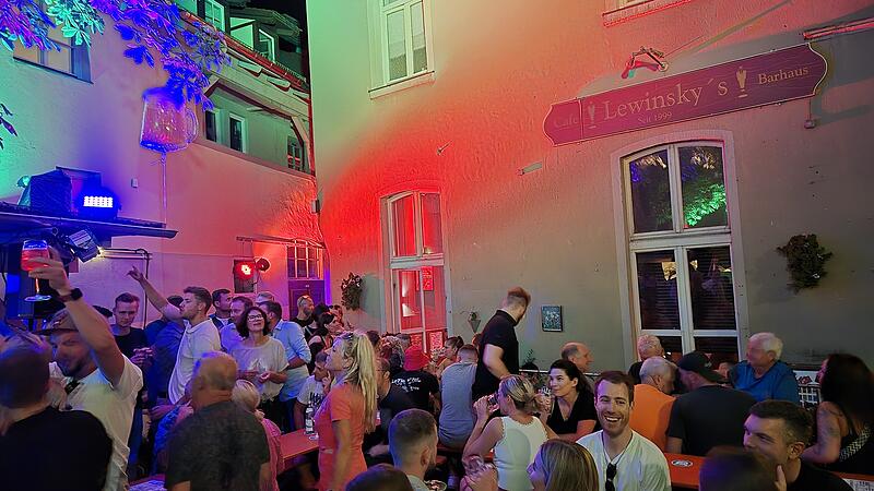 Die Sportsbar Lewinsky hat in Bamberg Kult-Charakter