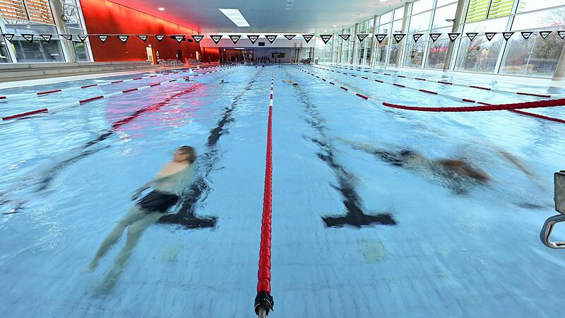 Im Westbad in Erlangen, ähnlich dieses Symbolfotos, filmte ein Mann heimlich Frauen und Mädchen. Nun stand er vor Gericht.