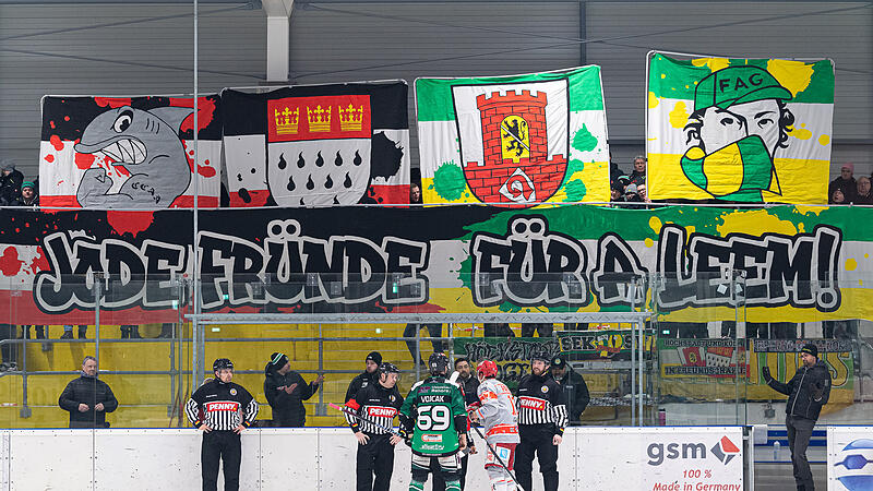 Kölner Haie und Höchstadter EC: Vor dem Heimspiel der Alligators im Februar gegen den EC Peiting hatten die befreundeten Fanlager eine gemeinsame Choreo gestaltet.