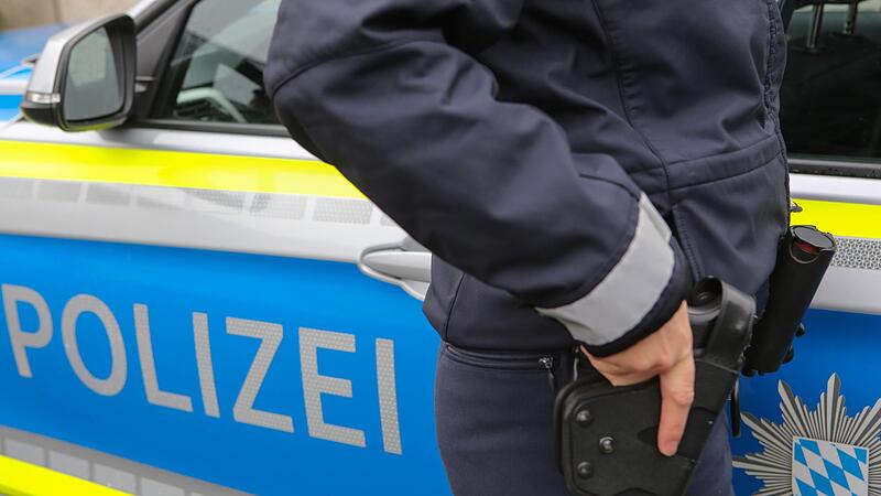 Sieben Streifen rückten beim Einsatz in einem Ort im Kreis Bamberg an. Jetzt wurde der Fall vor Gericht verhandelt. Sieben Streifen rückten beim Einsatz in einem Ort im Kreis Bamberg an. Jetzt wurde der Fall vor Gericht verhandelt.