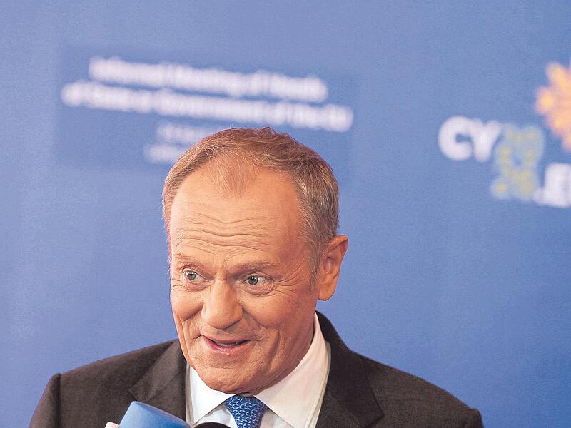 Polens Ministerpr&auml;sident Donald Tusk machte &uuml;ber Viktor Orban Witze.   