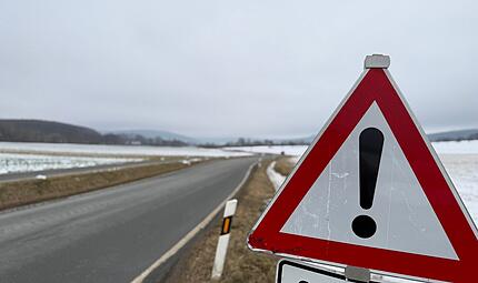 Auch im Jahr 2026 soll an einigen Stra&szlig;en im Landkreis gebaut werden. Wo etwas passieren soll, sehen Sie in der FT-&Uuml;bersicht.