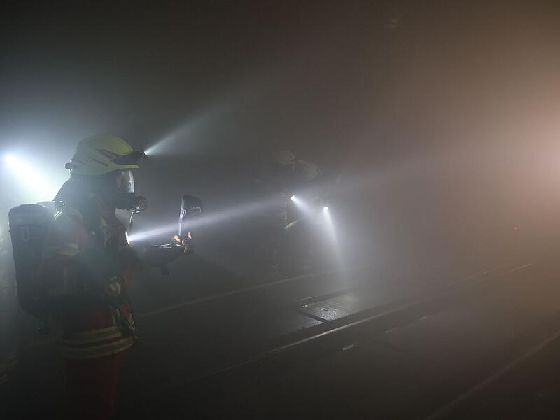 Gro&szlig;&uuml;bung im Falkenbergtunnel