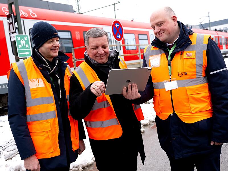 Präsentation einer ferngesteuerten S-Bahn Präsentation einer ferngesteuerten S-Bahn