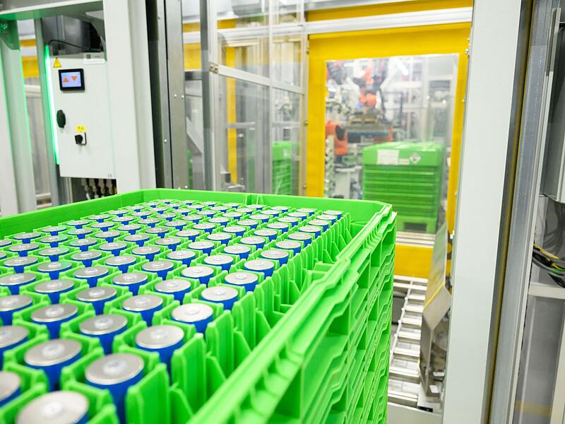 Produktionsbeginn im BMW-Batteriewerk Irlbach-Stra&szlig;kirchen