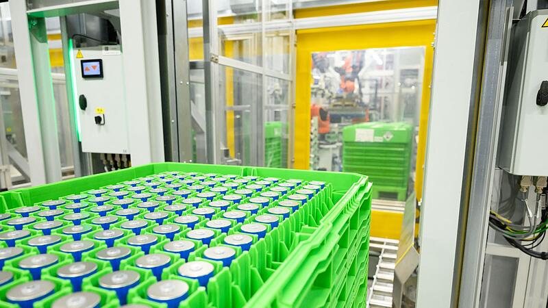Produktionsbeginn im BMW-Batteriewerk Irlbach-Straßkirchen Produktionsbeginn im BMW-Batteriewerk Irlbach-Straßkirchen