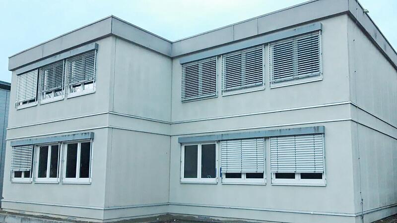 Einer der drei Container an Realschule und Gymnasium Burgkunstadt Einer der drei Container an Realschule und Gymnasium Burgkunstadt