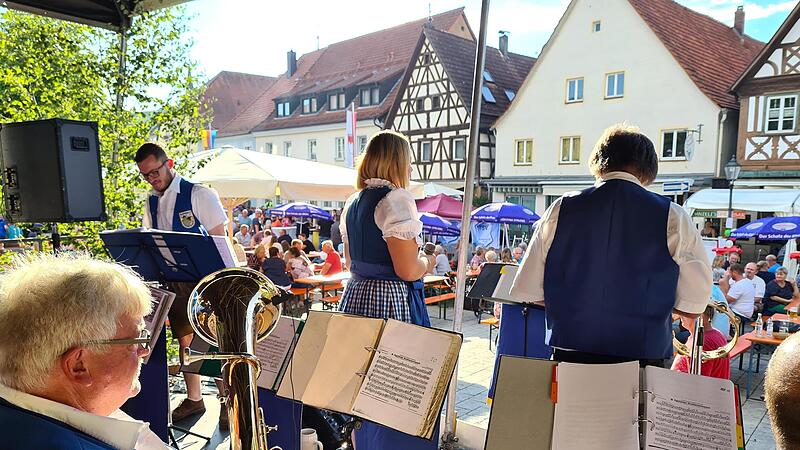 Die Niedermirsberger Blaskapelle wird zum Auftakt aufspielen.Forchheim & Fr&auml;nkische Schweiz