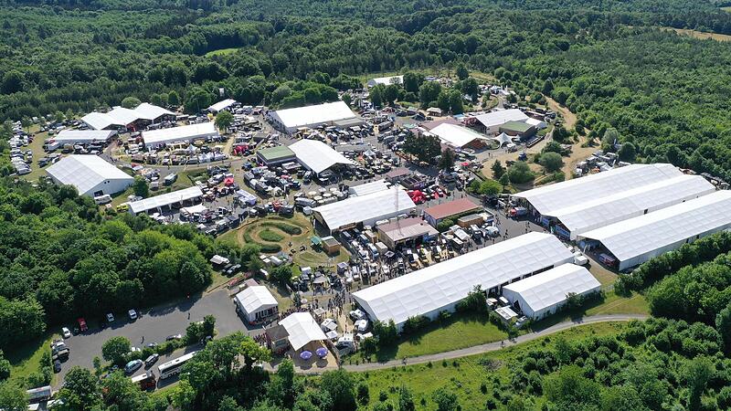 Umgeben von einem Naturschutzgebiet befindet sich das Gel&auml;nde der &bdquo;Abenteuer und Allrad&ldquo;-Offroadmesse. Veranstalter Pro-log will das Areal kaufen.
