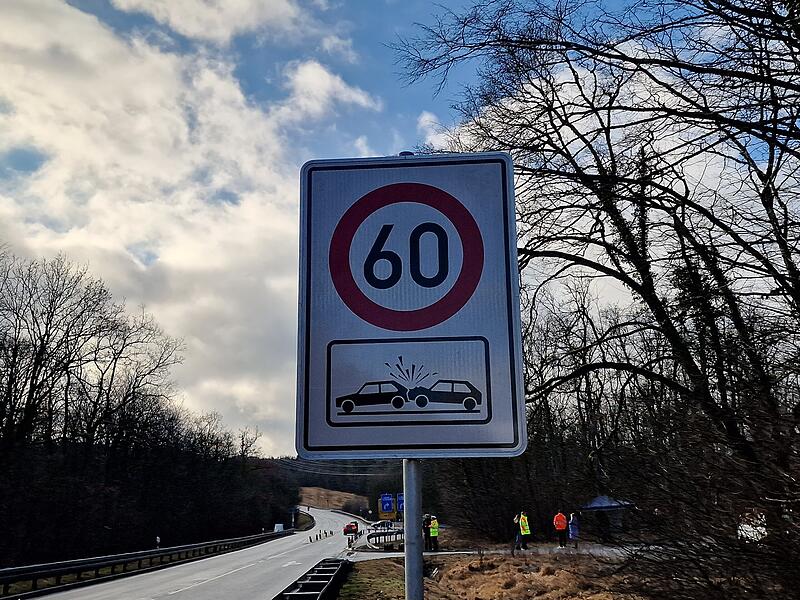 Die reduzierte Geschwindigkeit auf 60 Kilometer pro Stunde zeigte bereits Wirkung Die reduzierte Geschwindigkeit auf 60 Kilometer pro Stunde zeigte bereits Wirkung.