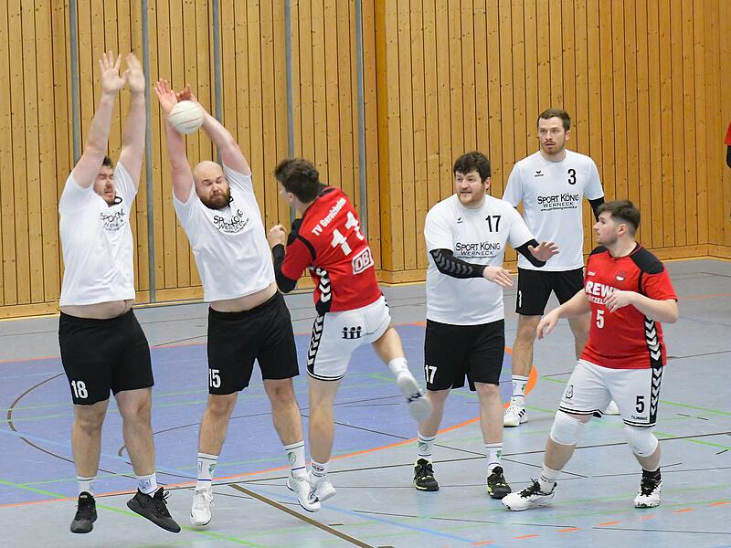 Handball aus der Rh&ouml;n