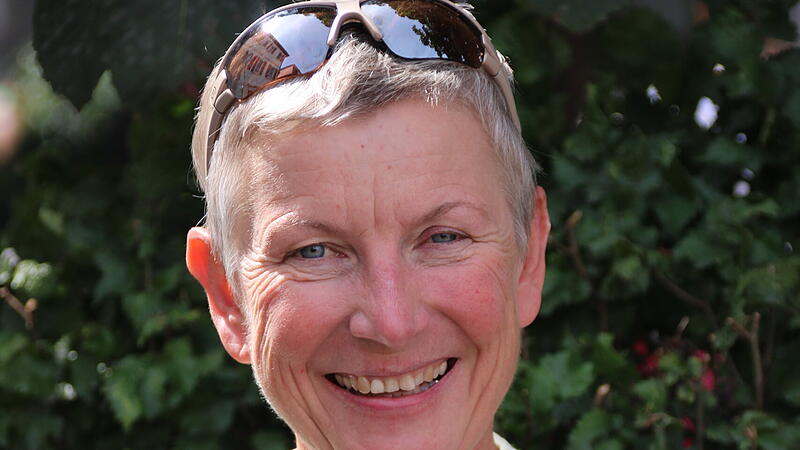 Marion Rossa-Schuster weiß als passionierte Marathon-Läuferin, was Sportler von einer Veranstaltung erwarten. Doch nun hört die langjährige Sportliche Leiterin des Fränkische-Schweiz-Marathons auf.Fränkische Schweiz Marathon 2025 Fränkische Schweiz Marathon 2025