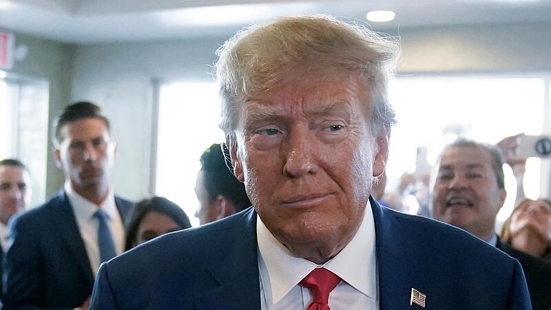 Langsam wird es un&uuml;bersichtlich: Die juristischen Verfahren gegen Donald Trump werden immer umfangreicher.