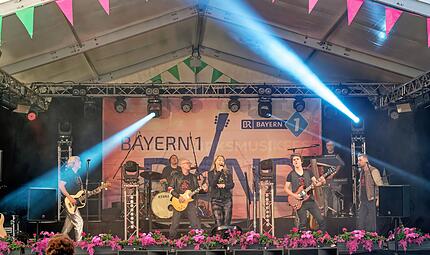 Bayern1-Band in Oberhaid: Gute Stimmung am Freitagabend