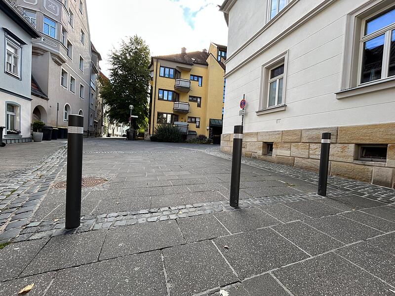 Mühlgasse Coburg Diese drei Pfosten verhindern auch künftig eine Durchfahrt von der Mühlgasse/Walkmühlgasse zur Löwenstraße.