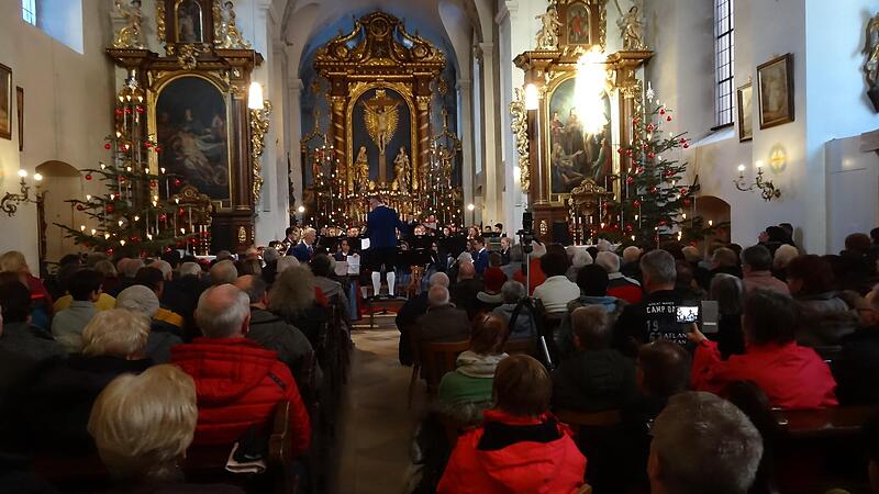Ein voll besetzte Kirche am Kreuzberg erwartet der Musikverein auch diesmal wieder. Ein voll besetzte Kirche am Kreuzberg erwartet der Musikverein auch diesmal wieder.