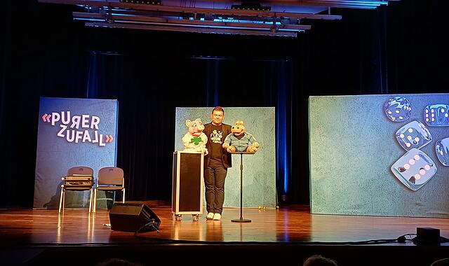 Sebastian Reich trat mit seinem neuen Programm im Coburger Kongresshaus auf Sebastian Reich trat mit seinem neuen Programm im Coburger Kongresshaus auf