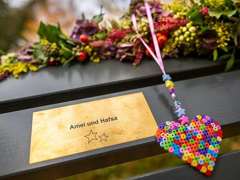 Gedenk-Bank am Flaucher