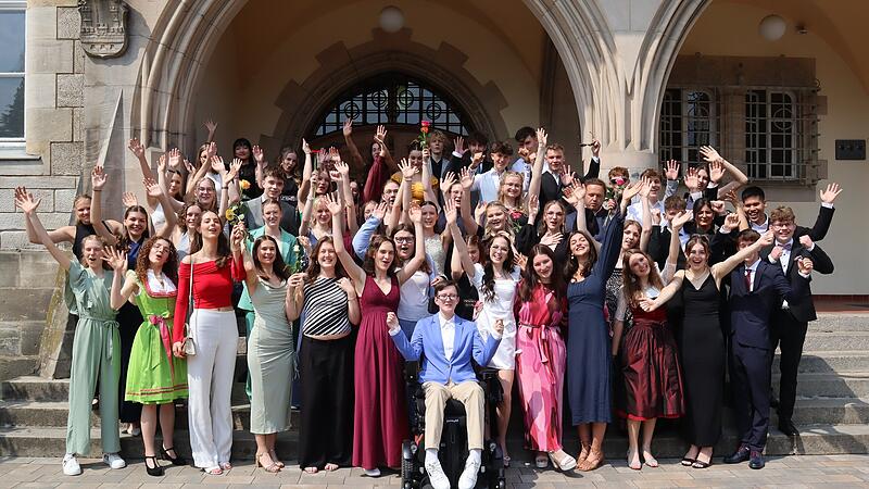 Der Abiturjahrgang 2024 des Herder Gymnasium.Abi Forchheim 2024