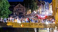Nächtliche Party auf der Unteren Brücke