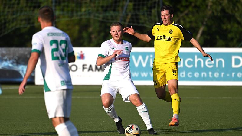 Sport Fußball Saison 2025 / 2026 Toto-Pokal / Verbandspokal 3. Runde am Dienstag 05.08.2025 Spielort Sportanlage Neudrossenfeld Am Weinberg Kunstrasenplatz Spielbeginn 19.00 h TSV Neudrossenfeld gegen DJK Vilzing Halbzeitergebnis Lukas Beszczynski Erol Sport Fußball Saison 2025 / 2026 Toto-Pokal / Verbandspokal 3. Runde am Dienstag 05.08.2025 Spielort Sportanlage Neudrossenfeld Am Weinberg Kunstrasenplatz Spielbeginn 19.00 h TSV Neudrossenfeld gegen DJK Vilzing Halbzeitergebnis Lukas Beszczynski Erol