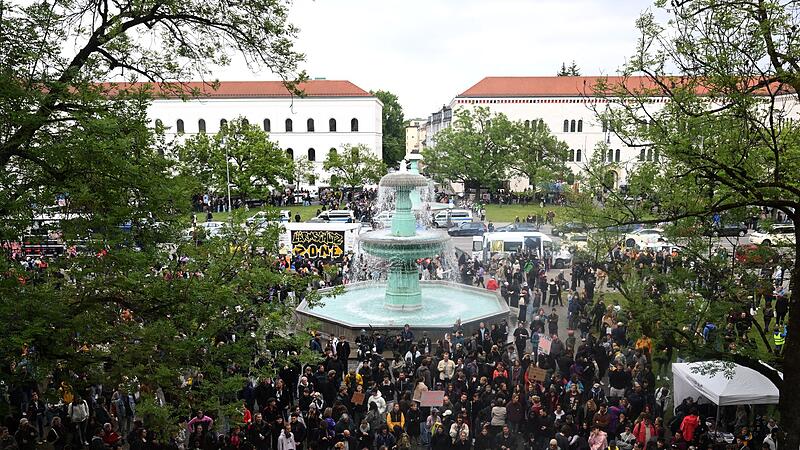 "Krachparade" - Demo für Subkultur "Krachparade" - Demo für Subkultur