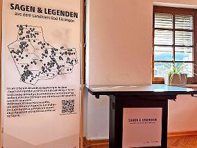 Der Medientisch in der Stadtbibliothek Bad Br&uuml;ckenau.