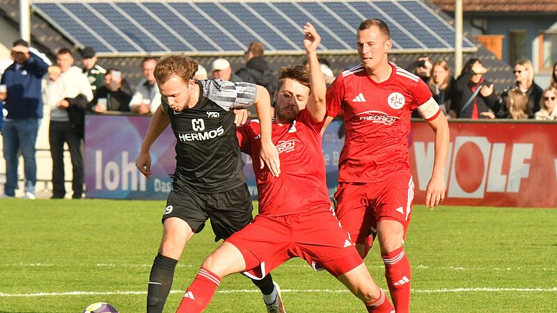 Relegation zur Landesliga: Der FC Lichtenfels (rote Trikots) unterlag in Mistelgau 0:1.Fußball-Relegation am 20. Mai 2026 Relegation zur Landesliga: Der FC Lichtenfels (rote Trikots) unterlag in Mistelgau 0:1.