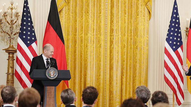 Bundeskanzler Olaf Scholz (SPD) und US-Präsident Joe Biden geben eine Pressekonferenz im Weißen Haus. Hauptthema beim Antrittsbesuch von Olaf Scholz in den USA war die Russland-Ukraine-Krise. Bundeskanzler Olaf Scholz (SPD) und US-Präsident Joe Biden geben eine Pressekonferenz im Weißen Haus. Hauptthema beim Antrittsbesuch von Olaf Scholz in den USA war die Russland-Ukraine-Krise.