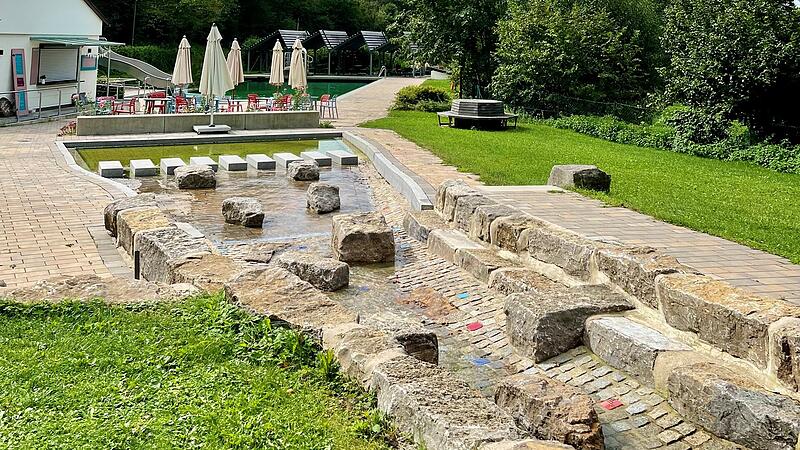 Naturbad Autenhausen Bereich f&uuml;r Kinder Kiosk und Schwimmbecken