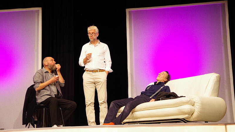 Die Kom&ouml;die &bdquo;Kunst&ldquo; begeisterte mit bitterb&ouml;sem Humor und hoher Schauspielkunst.