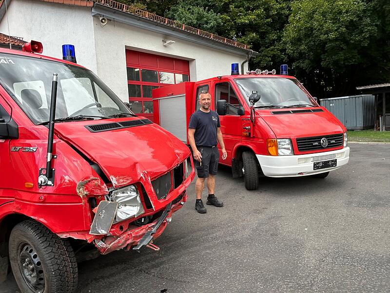 Schnelle Hilfe: Neues Auto für die Feuerwehr Ebersdorf Schnelle Hilfe: Neues Auto für die Feuerwehr Ebersdorf