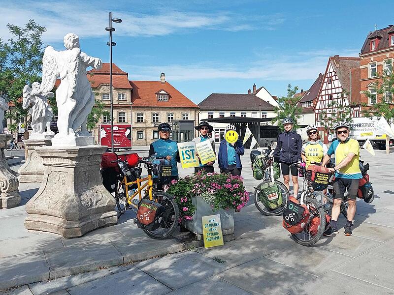 Gruppenfoto der Mut-Tour in Forchheim (v. l.): Ivonne Macha, Thorsten Müller, Manuela Meier, Henny Friedrichs, Anne Reis und Christian Borghoff.