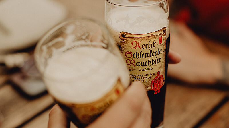 Schlenkerla Eines der bekanntesten Biere aus Bamberg: das Schlenkerla-Rauchbier. Das Bier hat als Bamberger Spezialität gewissermaßen einen Sonderstatus. „Wir bewegen uns schon immer abseits diverser Trends und Absatzkurven“, so das Unternehmen.