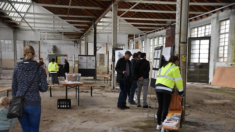 Die Mainleuser Bürger konnten sich im Rahmen des Quartierstags über künftige Wärmeversorgung informieren. Die Mainleuser Bürger konnten sich im Rahmen des Quartierstags über künftige Wärmeversorgung informieren.