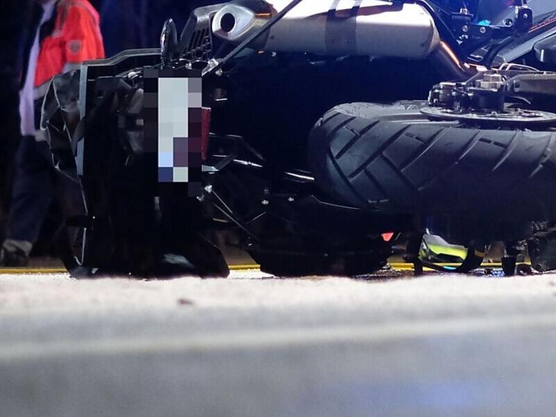 Motorradfahrer bei Unfall mit Auto in Weitramsdorf verletzt Motorradfahrer bei Unfall mit Auto in Weitramsdorf verletzt