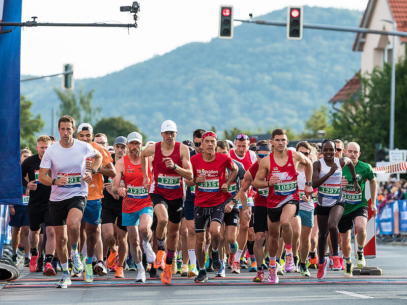Der Fränkische-Schweiz-Marathon bringt auch in diesem Jahr hunderte Besucher in die Region: Was Besucher und Anwohner beachten müssen, haben wir gesammelt.