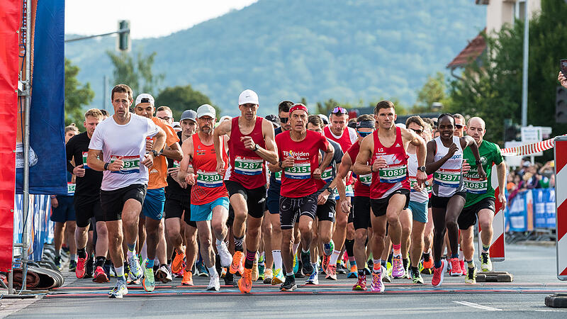 Der Fränkische-Schweiz-Marathon bringt auch in diesem Jahr hunderte Besucher in die Region: Was Besucher und Anwohner beachten müssen, haben wir gesammelt.